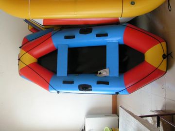 Chine Bateau gonflable pour 3 personnes, 280 cm, PVC, radeau gonflable pour enfants. fournisseur