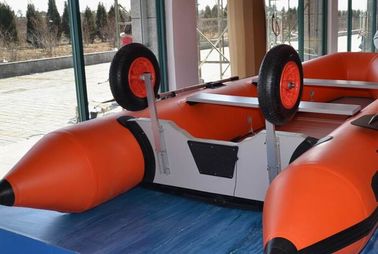 Chine Taille personnalisée roues gonflables pour bateau, roues gonflables en aluminium pour remorquage fournisseur