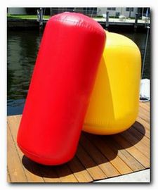 Chine Accès à l'eau pour bateaux gonflables multicolores comprimés - Fenders pour bateaux en PVC à air fournisseur