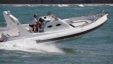 Chine 9.6m Orca Hypalon Rib gonflable Rib960B avec console de cabine / grand canapé fournisseur