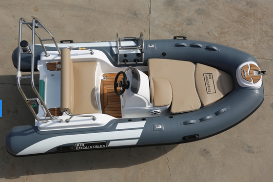 2022 conception créative grande terrasse avec réservoir de carburant amovible bateaux gonflables à côte 13 pieds côte390CL fournisseur