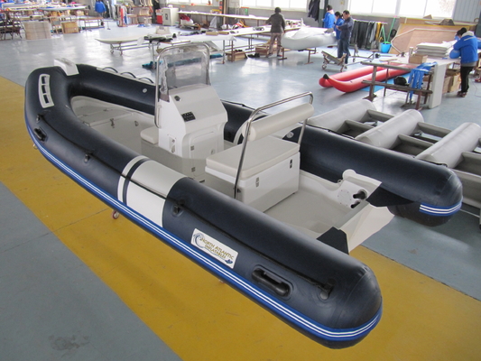 2022 bateau gonflable à orques de 480 cm de long avec une côte à voûte légère480A avec plancher en teck fournisseur