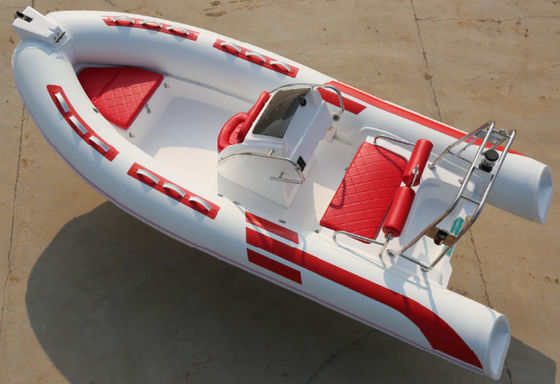 2022 6 personnes coque en fibre de verre bord de bateau bord 480B plus de couleurs avec réservoir de carburant fournisseur