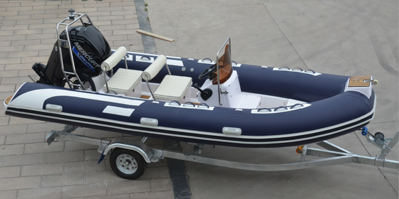 2022 nouveau modèle 17ft orque hyplaon beau style console de support et côtes de siège520A fournisseur