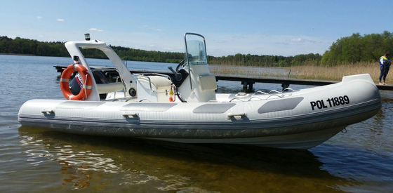 2022 bateaux à vitesse gonflables bateaux à côtes longueur 17 pieds PVC ou hypalon avec côte arrière de cabine520B fournisseur