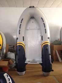 Des bateaux de travail en aluminium durables de 300 cm, à coque en aluminium, double fond gonflable. fournisseur