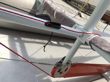 Facile Prenez un voilier gonflable Orange Chat à voile avec gouvernail en fibre de verre fournisseur
