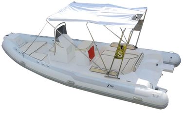Matériau en PVC à côtes gonflables Bateau de sécurité / conduite sèche douce Avec une longueur de coque de 660 cm fournisseur