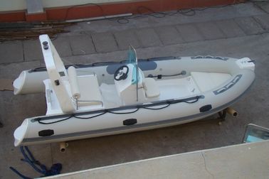 Grand largeur petit bateau à côtes 4,8m couleur PVC personnalisé 8 personnes bateau de pêche fournisseur