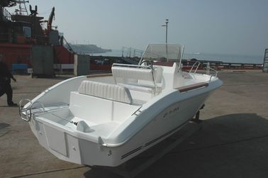 Yacht de plaisance simple écologique blanc 5,8 M avec console centrale fournisseur