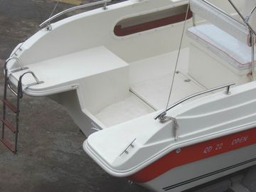 Des yachts professionnels de pêche sportive sur mesure, un petit voilier de 6,65 m pour se détendre fournisseur