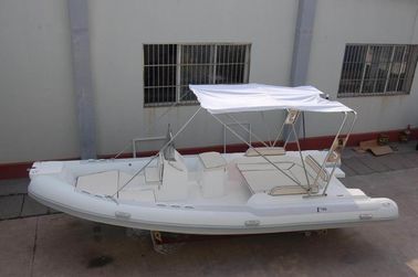 700 cm de longueur bateau gonflable en fibre de verre 23 pieds toutes les couleurs pour 14 personnes fournisseur