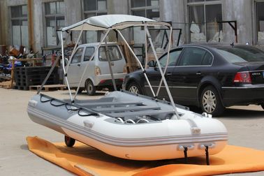 Pontoons de pêche gonflables à voile plus large, Pontoons de pêche plus petits 380 Cm OEM accepté fournisseur