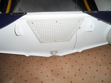 Barque à côte en aluminium à 3 chambres de 330 cm Petits voiliers avec couverture pliable fournisseur