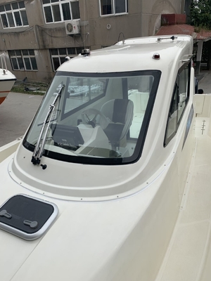 2023 nouveau yacht de pêche de 8,7m GRP avec cabine à bas prix avec deux moteurs fournisseur