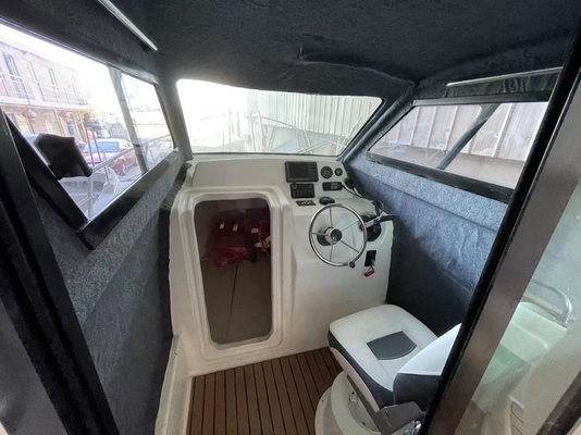 2023 nouveau bateau de pêche en FRP de 25 pieds avec cabine à bas prix fournisseur