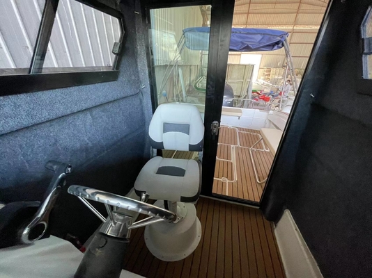 2023 nouveau bateau de pêche en FRP de 25 pieds avec cabine à bas prix fournisseur
