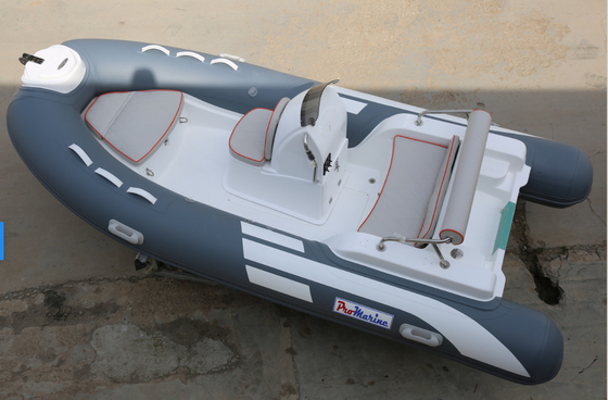 Vitesse maximale 25-30 nœuds Petit bateau à la dérive pour la pêche en eau peu profonde fournisseur