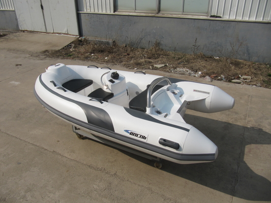 2022 Nouveau bateau rigide gonflable à côtes de 300 cm RIB300C tout en une console fournisseur