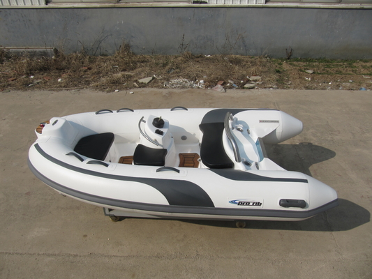 2022 Nouveau bateau rigide gonflable à côtes de 300 cm RIB300C tout en une console fournisseur